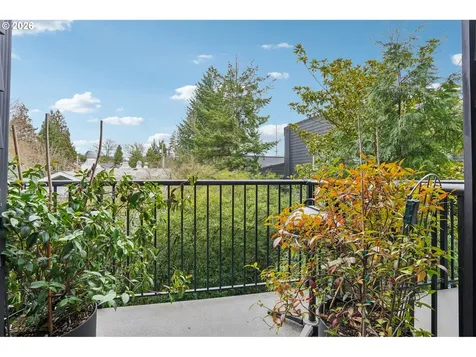 606 S Nevada Street Portland OR 97219