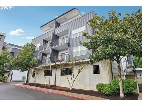 606 S Nevada Street Portland OR 97219