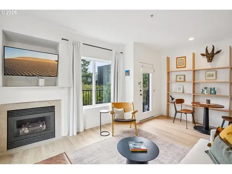 606 S Nevada Street Portland OR 97219
