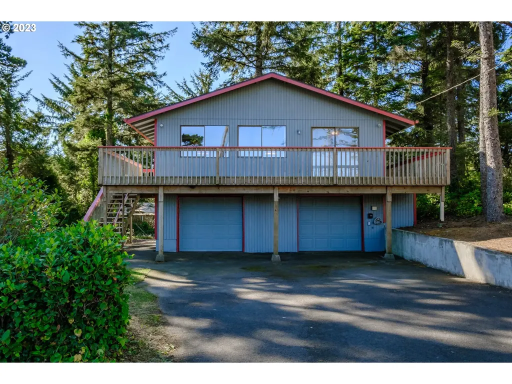 835 Manzanita Street Depoe Bay OR 97341