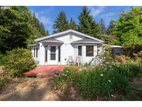 85599 Pine Street Florence OR 97439