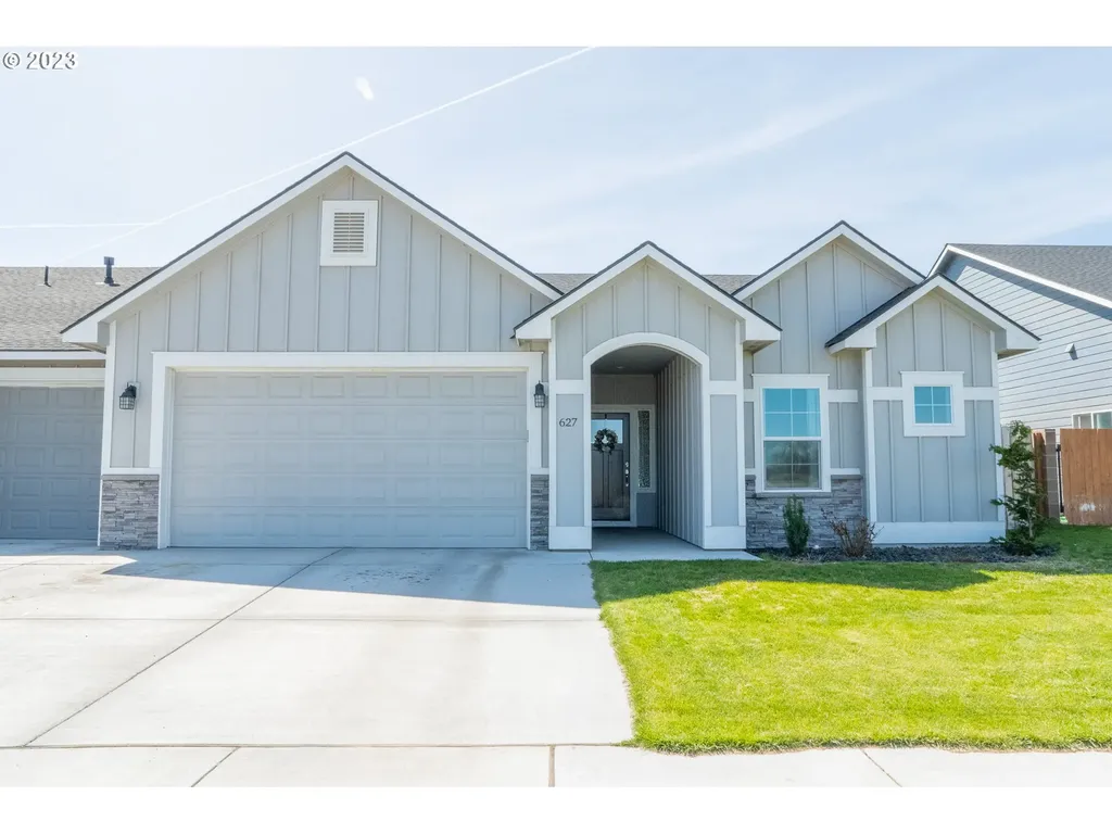 627 Sw Mount Hood Avenue Boardman OR 97818