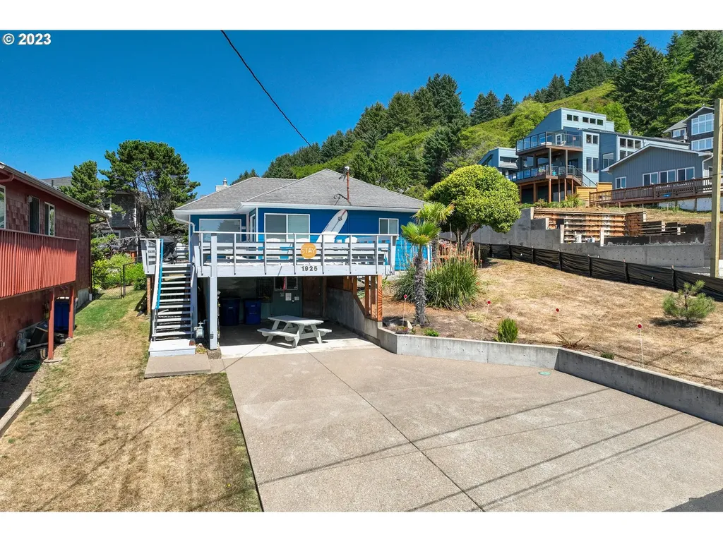 1925 Ne 69th Street Lincoln City OR 97367