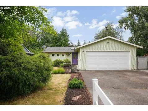 13202 Se Cooper Street Portland OR 97236
