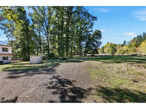 272 Snell Road Drain OR 97435