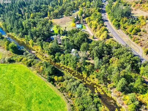 272 Snell Road Drain OR 97435