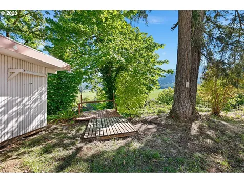 272 Snell Road Drain OR 97435