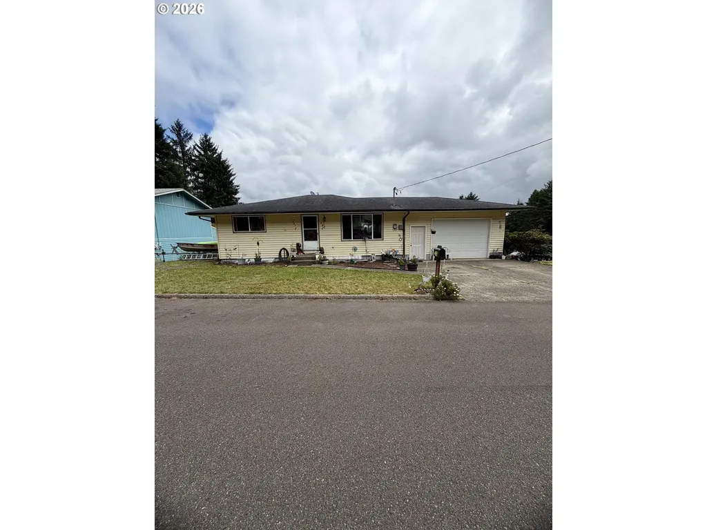 469 Westmont Drive Reedsport OR 97467