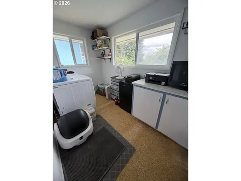 469 Westmont Drive Reedsport OR 97467