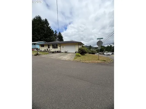 469 Westmont Drive Reedsport OR 97467