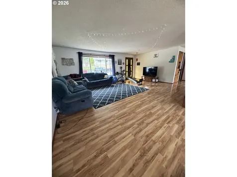 469 Westmont Drive Reedsport OR 97467