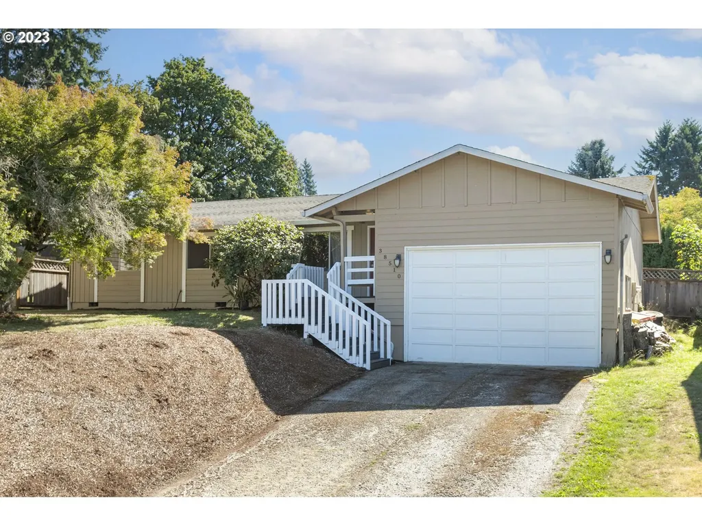 38510 Bickford Street Sandy OR 97055