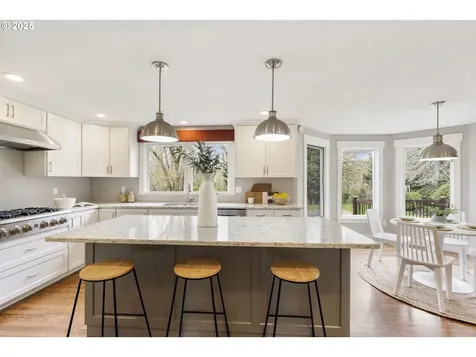 3265 NW Bauer Woods Drive Portland OR 97229