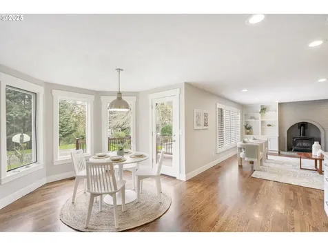 3265 NW Bauer Woods Drive Portland OR 97229