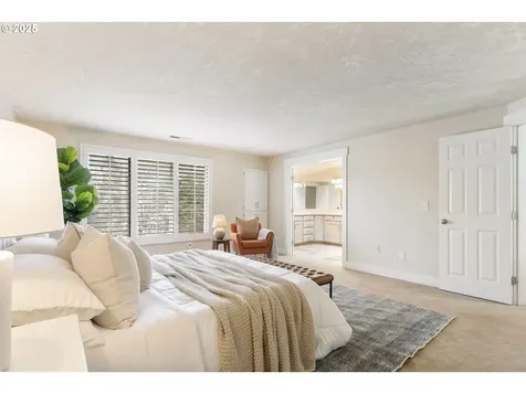 3265 NW Bauer Woods Drive Portland OR 97229