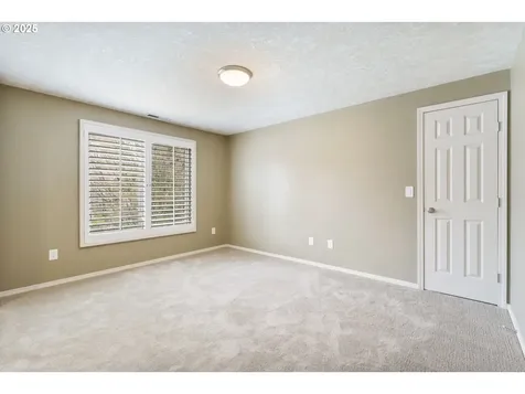 3265 NW Bauer Woods Drive Portland OR 97229