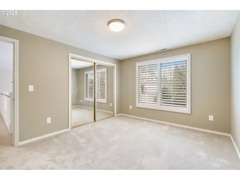 3265 NW Bauer Woods Drive Portland OR 97229