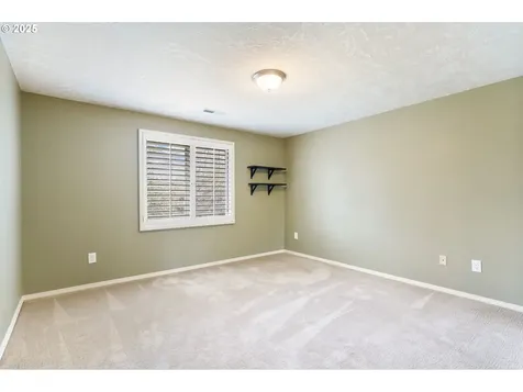 3265 NW Bauer Woods Drive Portland OR 97229