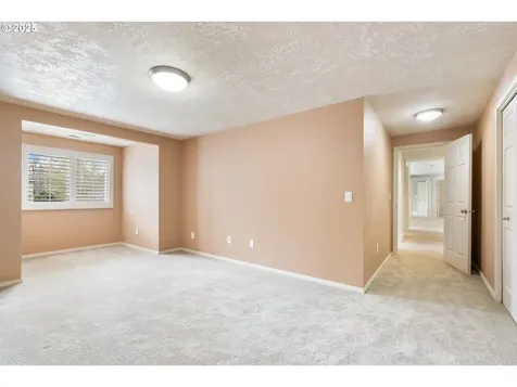 3265 NW Bauer Woods Drive Portland OR 97229