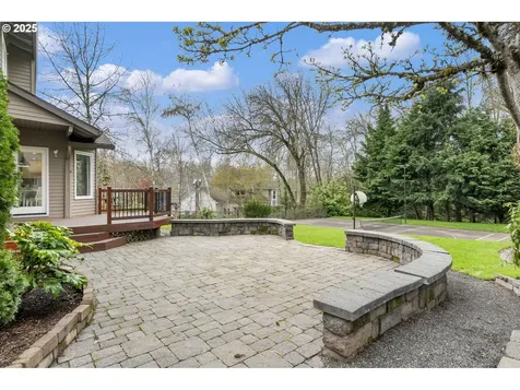3265 NW Bauer Woods Drive Portland OR 97229