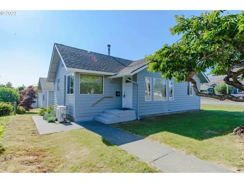 3314 Sherman Avenue North Bend OR 97459