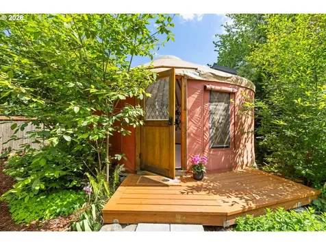 650 N Alberta Street Portland OR 97217