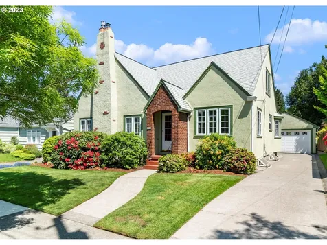 4334 NE 38th Avenue Portland OR 97211