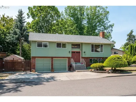 12235 Se 105th Drive Happy Valley OR 97086