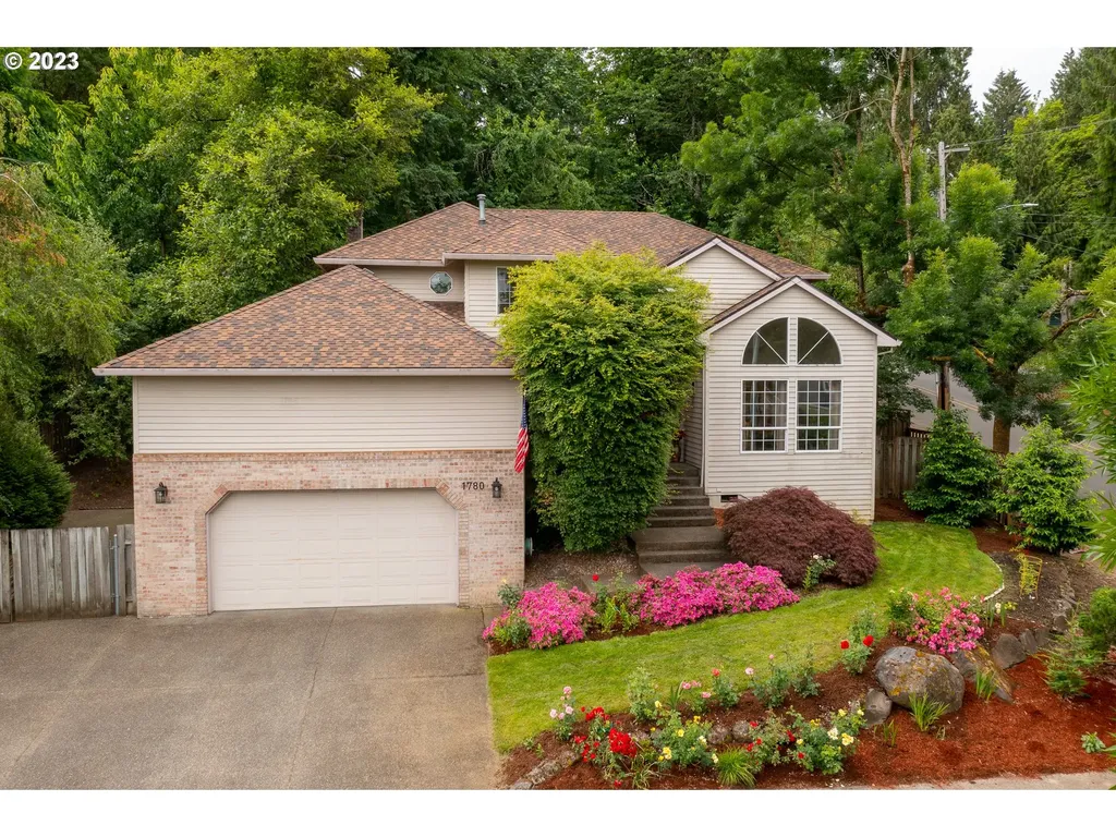 1780 Edgewater Court West Linn OR 97068