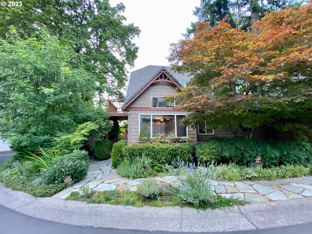 5271 Overbrook Lane Eugene OR 97405