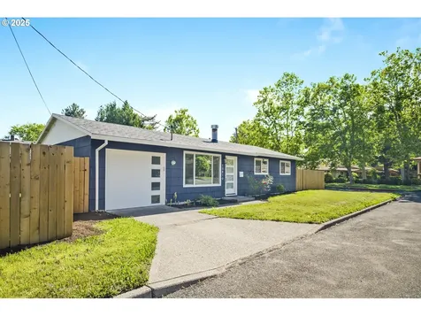 10810 NE Schuyler Street Portland OR 97220