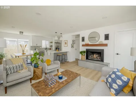 10810 NE Schuyler Street Portland OR 97220