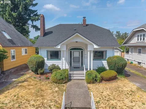 1923 SE 27th Avenue Portland OR 97214