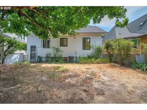 1923 SE 27th Avenue Portland OR 97214