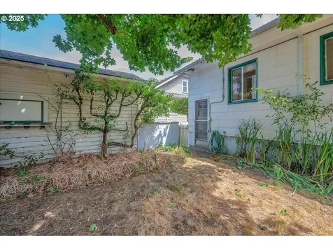 1923 SE 27th Avenue Portland OR 97214