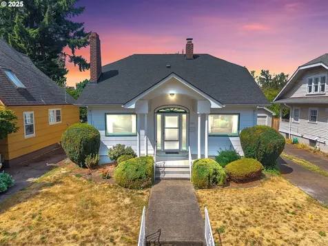 1923 SE 27th Avenue Portland OR 97214