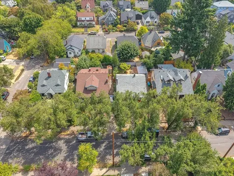 1923 SE 27th Avenue Portland OR 97214