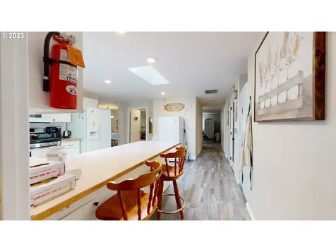 250 68th Street Springfield OR 97478