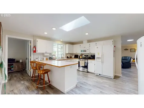 250 68th Street Springfield OR 97478