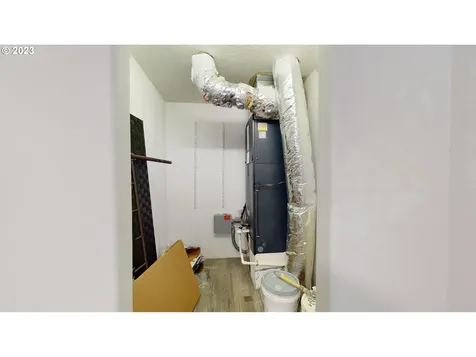 250 68th Street Springfield OR 97478