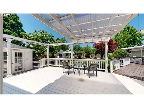 250 68th Street Springfield OR 97478