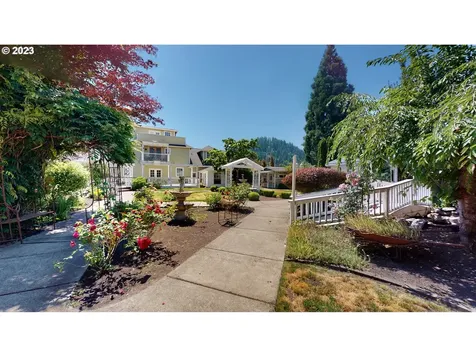 250 68th Street Springfield OR 97478