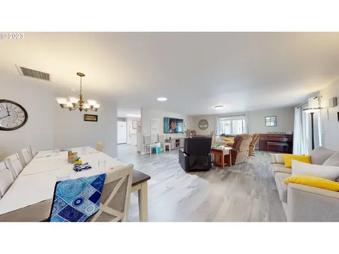 250 68th Street Springfield OR 97478