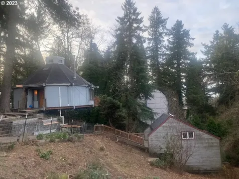 3408 Sw Dosch Court Portland OR 97221