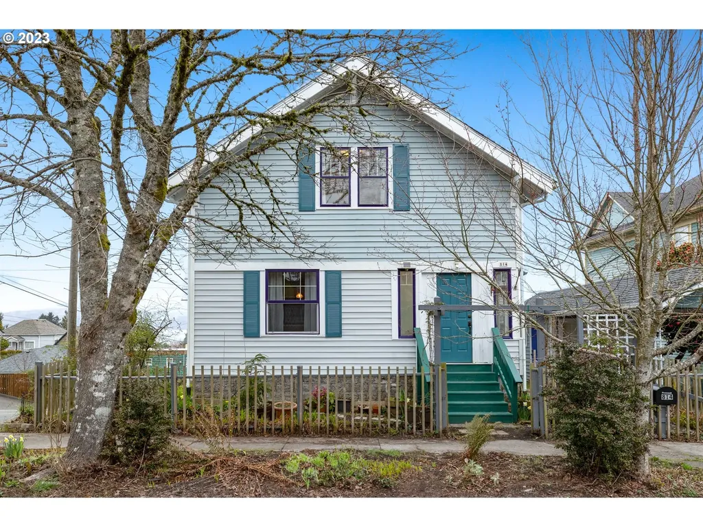 814 Kensington Avenue Astoria OR 97103