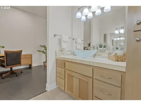 2291 Clear Vue Lane Springfield OR 97477