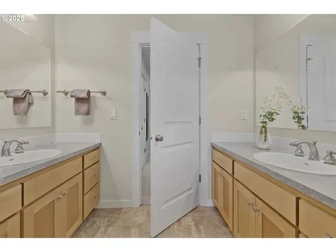 2291 Clear Vue Lane Springfield OR 97477