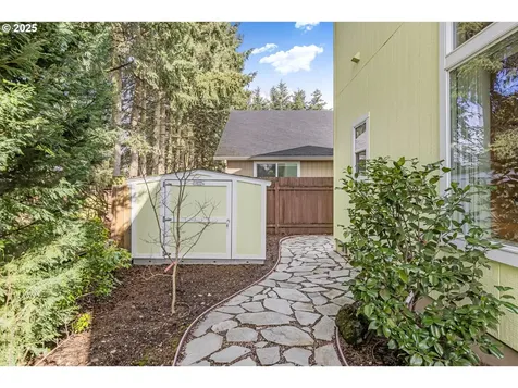 2291 Clear Vue Lane Springfield OR 97477