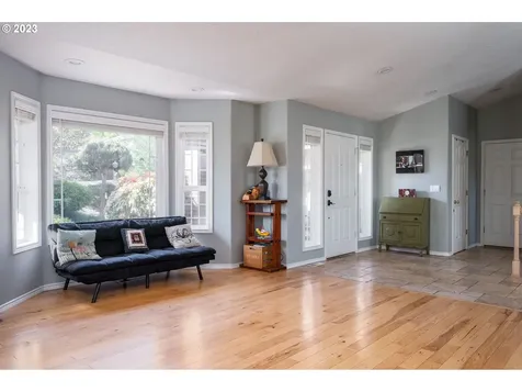 1023 Se 46th Avenue Troutdale OR 97060
