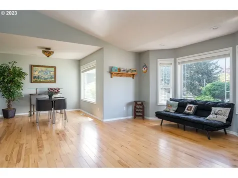1023 Se 46th Avenue Troutdale OR 97060